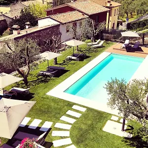il-cantuccio-sul-garda-relais-di-charme.hotelinveneto.com/